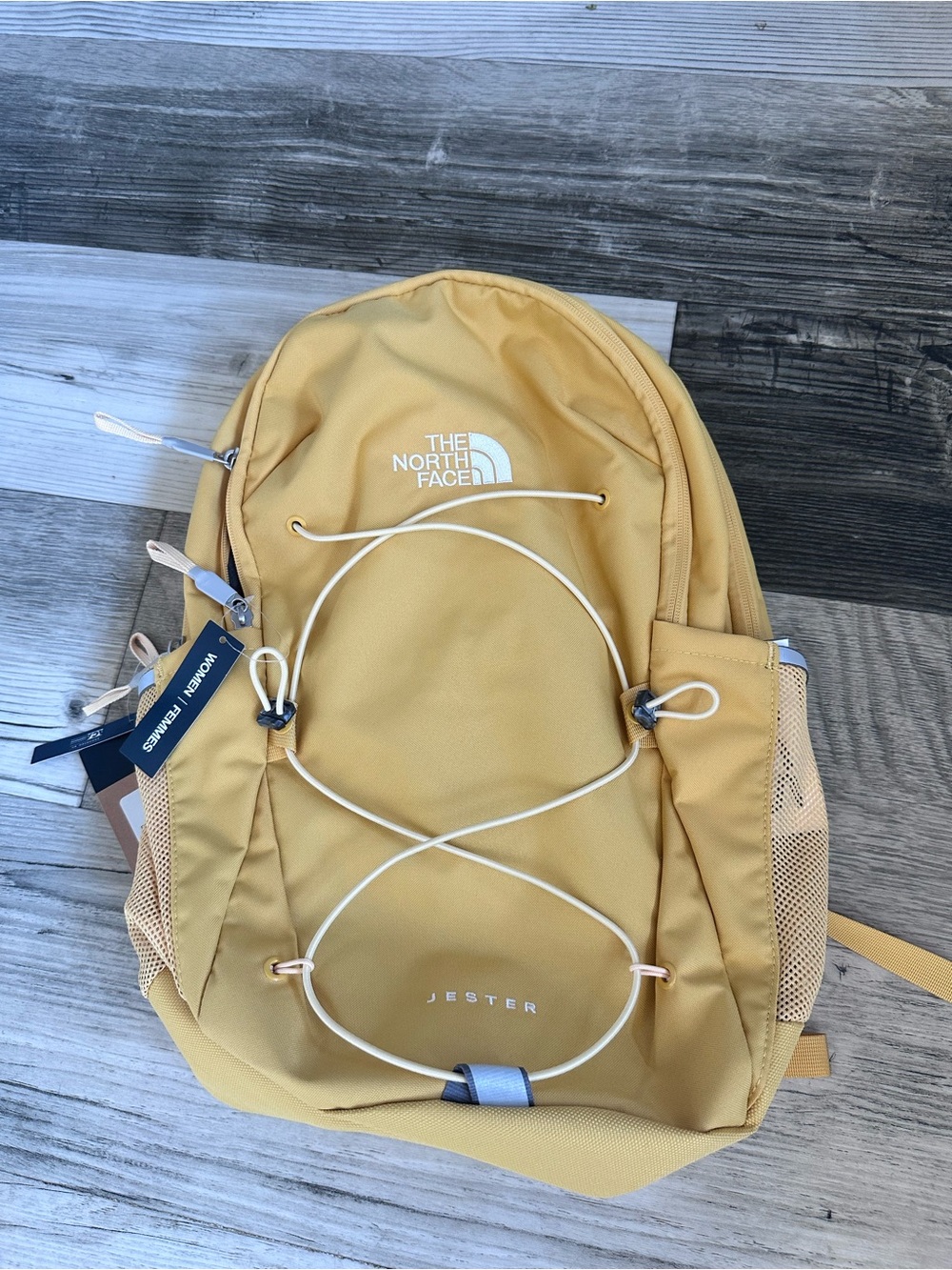 The North Face Women’s 27L Backpack Pale Amber/Mineral Salt - Picture 2 of 11